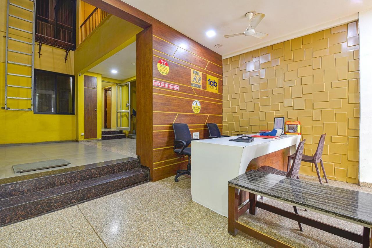 Fabhotel Rb Residency Surat Buitenkant foto